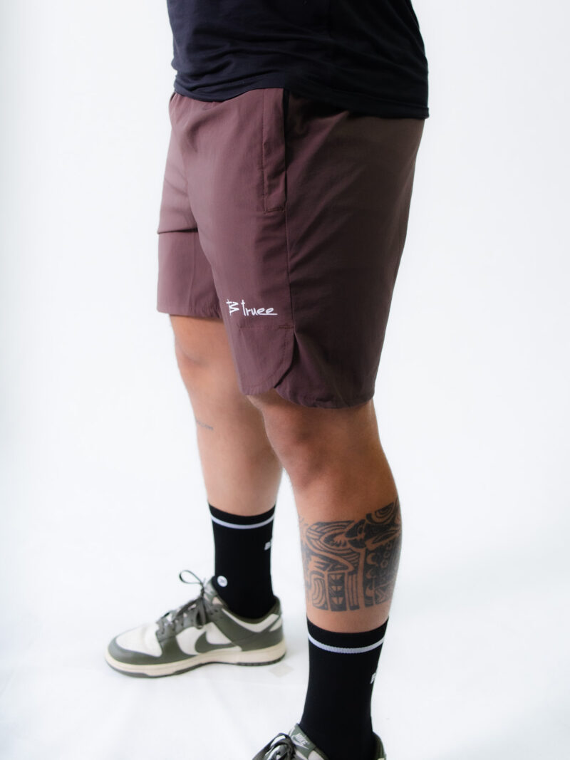 Shorts Sport Marrom