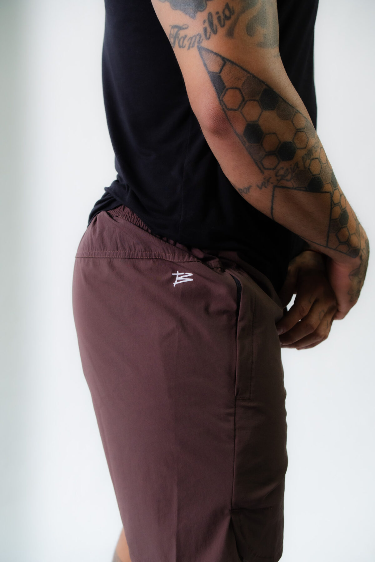 Shorts Sport Marrom