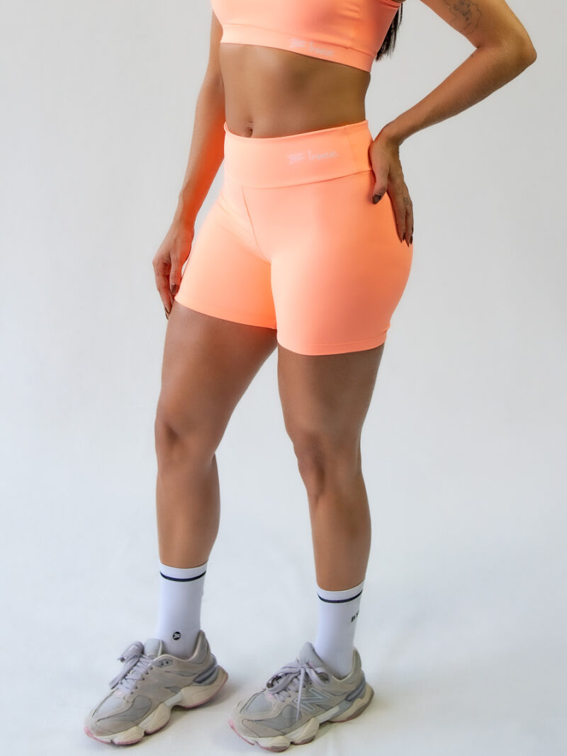 Shorts Classico Laranja