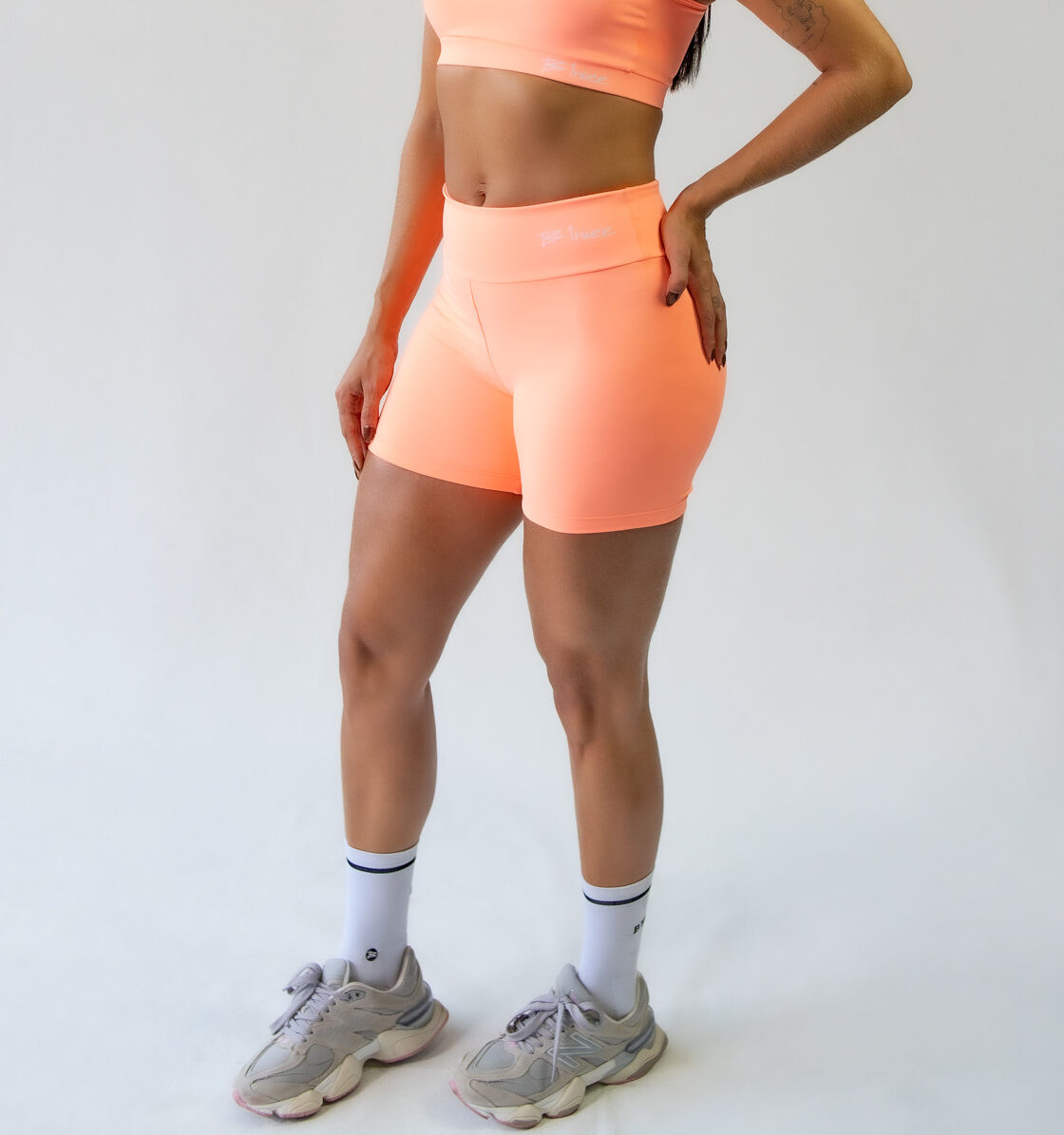Shorts Classico Laranja